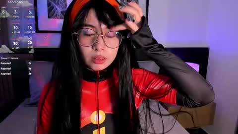 Snapshot of vi_anaya chatting on November 6, 11:33 am Anaya online show from November 6, 11:33 am