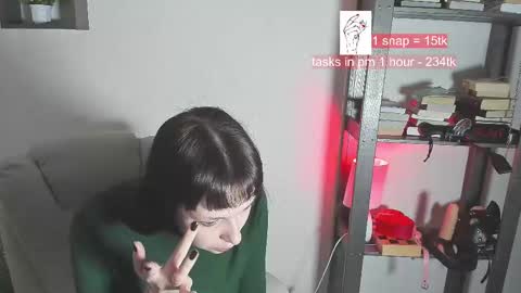 Snapshot of vi_vikkk chatting on February 24, 2:26 pm VIKA online show from February 24, 2:26 pm