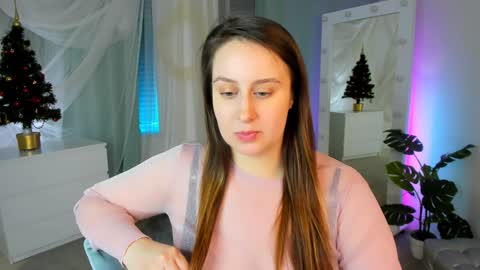 Camilla online show from December 16, 7:00 pm