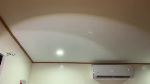 via_olala online show from November 8, 8:25 am