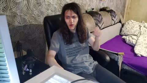 Snapshot of vialeras chatting on December 12, 4:15 am vialeras online show from December 12, 4:15 am