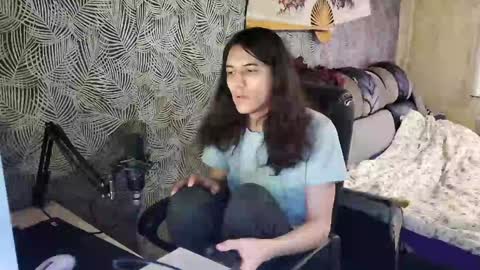 Snapshot of vialeras chatting on December 26, 10:16 am vialeras online show from December 26, 10:16 am