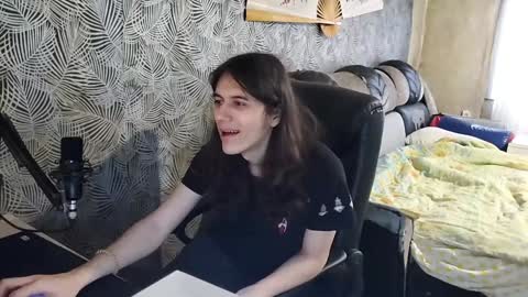 Snapshot of vialeras chatting on December 29, 10:12 am vialeras online show from December 29, 10:12 am