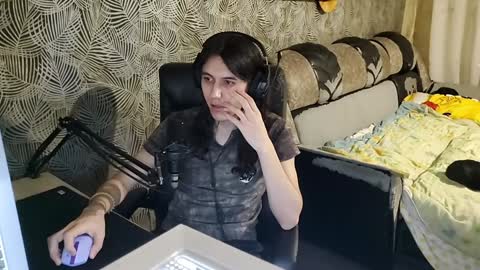 Snapshot of vialeras chatting on January 3, 10:19 pm vialeras online show from January 3, 10:19 pm