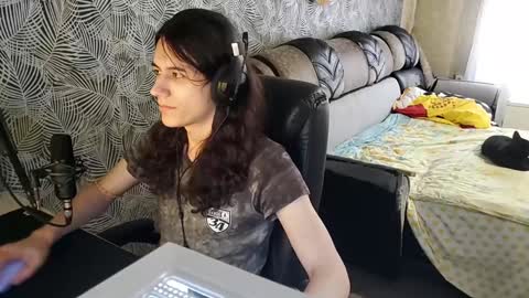 Snapshot of vialeras chatting on January 5, 4:58 am vialeras online show from January 5, 4:58 am