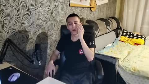 Snapshot of vialeras chatting on January 8, 10:27 pm vialeras online show from January 8, 10:27 pm