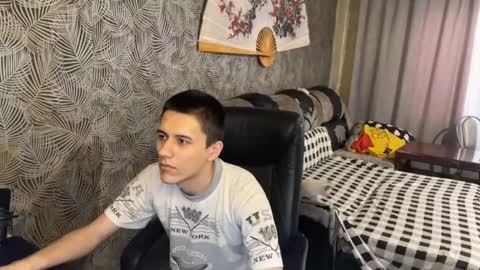 Snapshot of vialeras chatting on February 10, 3:35 am vialeras online show from February 10, 3:35 am