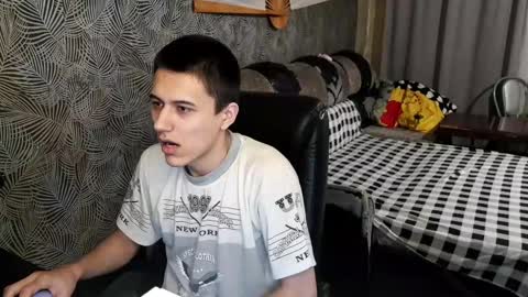 Snapshot of vialeras chatting on February 10, 8:21 pm vialeras online show from February 10, 8:21 pm