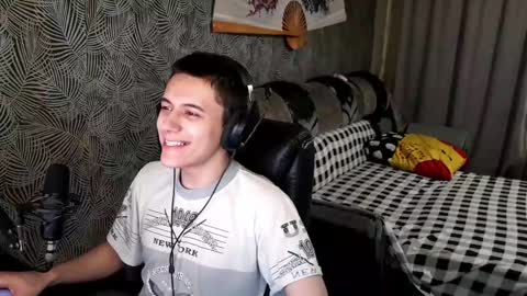 Snapshot of vialeras chatting on February 11, 7:59 pm vialeras online show from February 11, 7:59 pm