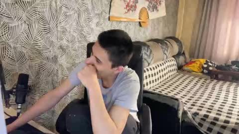 Snapshot of vialeras chatting on February 15, 4:25 am vialeras online show from February 15, 4:25 am