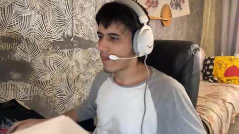 Snapshot of vialeras chatting on September 12, 3:39 am vialeras online show from September 12, 3:39 am