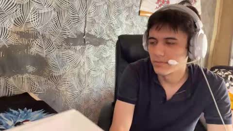 Snapshot of vialeras chatting on September 18, 4:58 am vialeras online show from September 18, 4:58 am