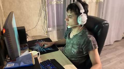 Snapshot of vialeras chatting on September 23, 1:14 pm vialeras online show from September 23, 1:14 pm