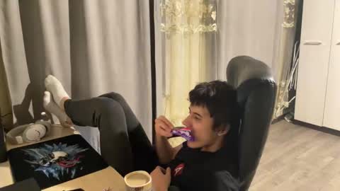 Snapshot of vialeras chatting on September 25, 6:22 pm vialeras online show from September 25, 6:22 pm