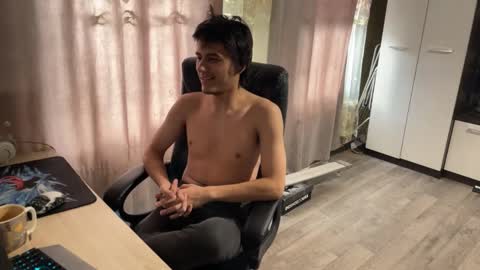 Snapshot of vialeras chatting on October 3, 7:27 am vialeras online show from October 3, 7:27 am