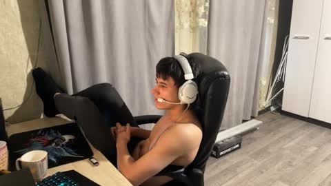 Snapshot of vialeras chatting on October 4, 12:36 pm vialeras online show from October 4, 12:36 pm