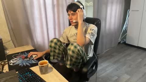 Snapshot of vialeras chatting on October 10, 5:17 am vialeras online show from October 10, 5:17 am