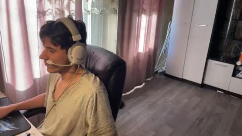 Snapshot of vialeras chatting on October 17, 7:55 am vialeras online show from October 17, 7:55 am