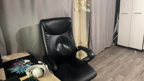 Snapshot of vialeras chatting on October 26, 12:55 pm vialeras online show from October 26, 12:55 pm