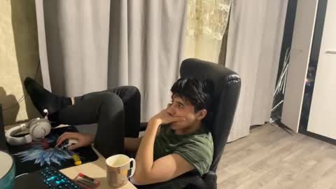 Snapshot of vialeras chatting on October 27, 2:10 pm vialeras online show from October 27, 2:10 pm