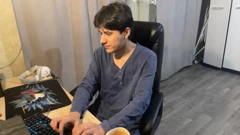 Snapshot of vialeras chatting on November 1, 2:13 am vialeras online show from November 1, 2:13 am