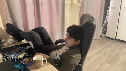 Snapshot of vialeras chatting on November 9, 7:28 am vialeras online show from November 9, 7:28 am