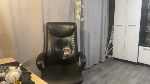 Snapshot of vialeras chatting on November 20, 1:50 am vialeras online show from November 20, 1:50 am