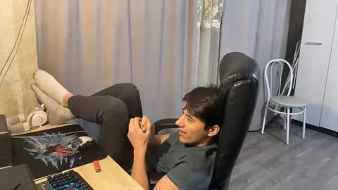 Snapshot of vialeras chatting on November 27, 2:24 am vialeras online show from November 27, 2:24 am