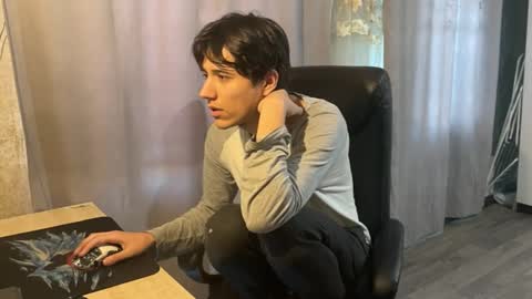 Snapshot of vialeras chatting on December 5, 5:27 am vialeras online show from December 5, 5:27 am