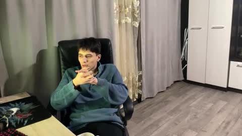 vialeras online show from December 22, 12:35 pm