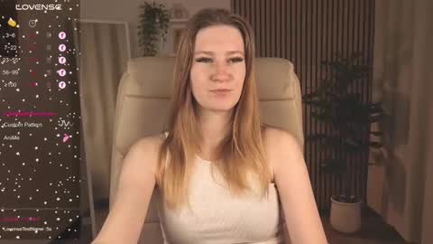 Snapshot of viamltdreamer chatting on October 9, 2:20 am viamltdreamer online show from October 9, 2:20 am