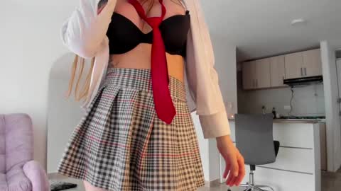 Vianca Cruz online show from December 6, 3:22 pm