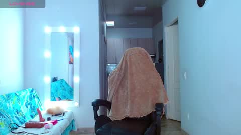 Ariana  online show from November 26, 6:31 pm