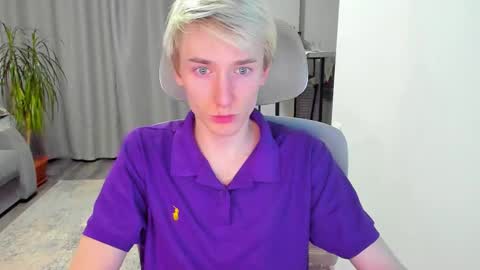 vibemygirl online show from December 15, 11:36 am