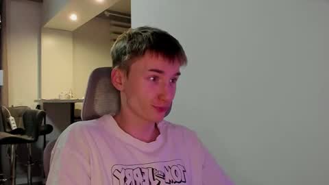 vibemygirl online show from February 11, 12:43 pm