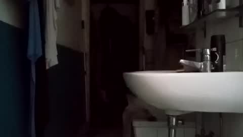 Snapshot of vibernd20cm chatting on December 20, 12:23 pm vibernd20cm online show from December 20, 12:23 pm