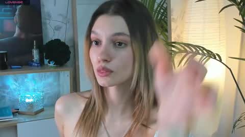 Mikky online show from March 6, 2:51 pm