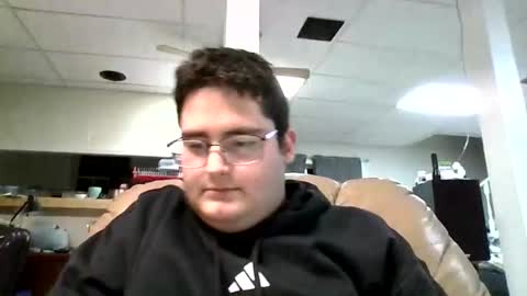 Snapshot of vicantis chatting on February 3, 2:53 am Matt online show from February 3, 2:53 am