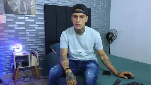 Victor cardenas online show from January 26, 1:31 am