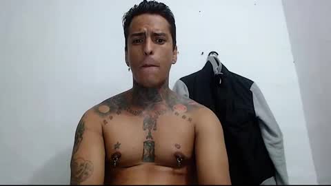 Snapshot of vicctorzc chatting on January 17, 10:35 pm Victor cardenas online show from January 17, 10:35 pm