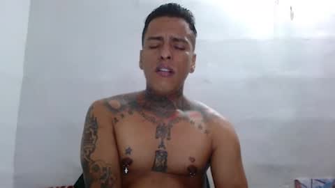 Snapshot of vicctorzc chatting on March 17, 8:45 pm Victor cardenas online show from March 17, 8:45 pm