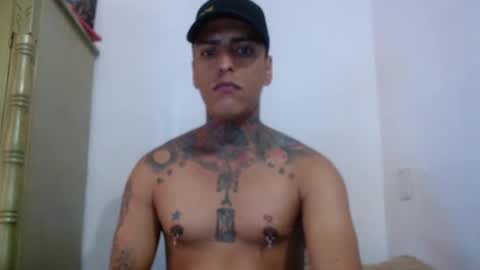 Snapshot of vicctorzc chatting on March 26, 9:09 pm Victor cardenas online show from March 26, 9:09 pm