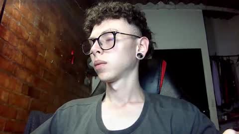 Vicent Brais online show from February 16, 11:59 pm