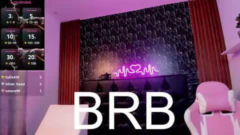 Snapshot of vichy_evans chatting on January 24, 11:02 pm Vichy Everyday From 1400 to 2130 Col Time online show from January 24, 11:02 pm