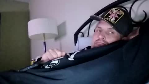 Snapshot of viciouzz1 chatting on December 17, 6:30 am viciouzz1 online show from December 17, 6:30 am