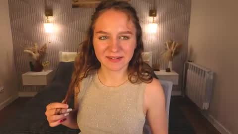 Snapshot of vicki_milles chatting on June 26, 8:52 am vicki_milles online show from June 26, 8:52 am