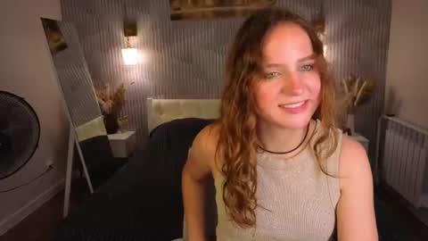 Snapshot of vicki_milles chatting on June 29, 10:15 am vicki_milles online show from June 29, 10:15 am