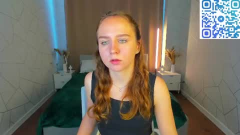 Snapshot of vicki_milles chatting on July 21, 12:35 am vicki_milles online show from July 21, 12:35 am