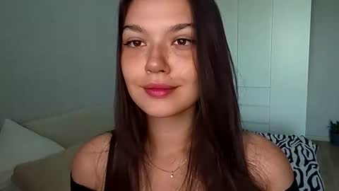 Snapshot of vicki_queen chatting on June 26, 5:12 am Lina online show from June 26, 5:12 am