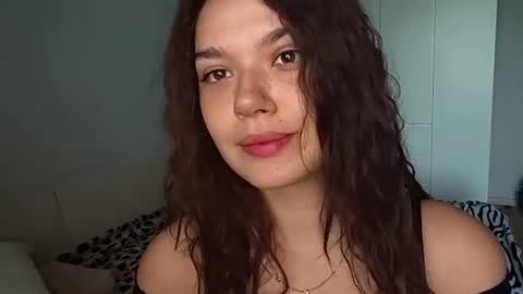 Snapshot of vicki_queen chatting on June 27, 5:12 am Lina online show from June 27, 5:12 am